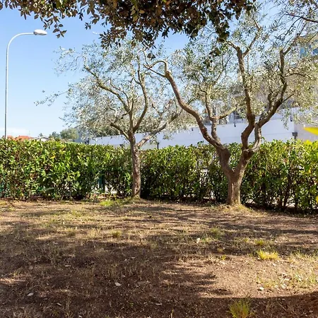 L22 Villetta Con Giardino